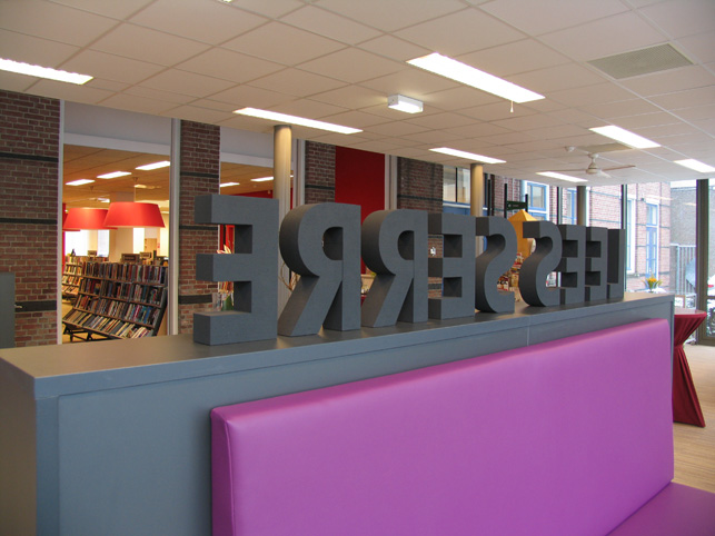 Bibliotheek Inrichting | Bibliotheek Decoratie | Bibliotheek Belettering | Bibliotheek Bewegwijzering